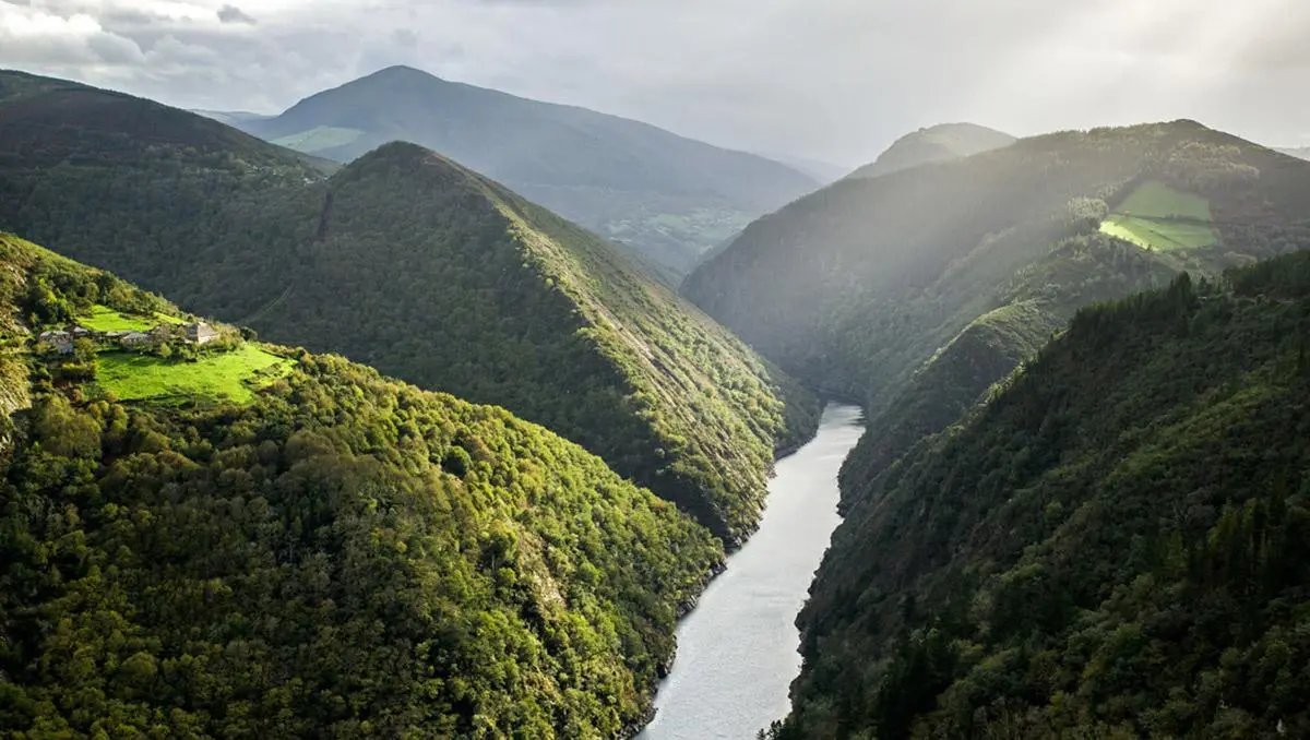El Valle del Navia: conoce Asturias en autocaravana o camper van